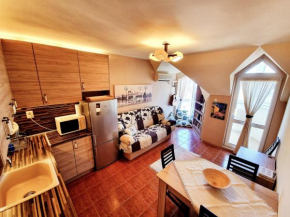 Art Central Location Apartment in Burgas